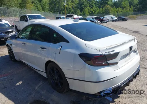 2018 Honda Accord Touring 2.0T z USA, uszkodzony, nr VIN 1HGCV2F9XJA017191